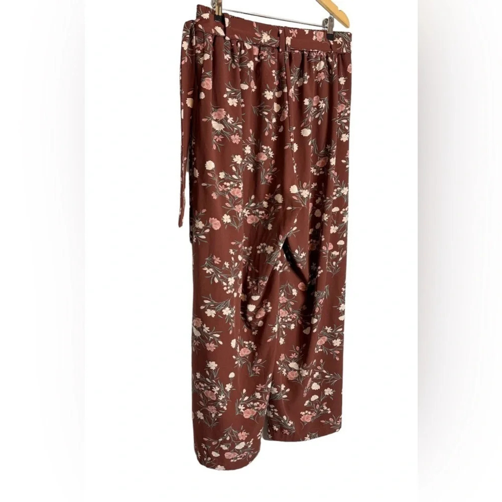 Torrid Wide Leg Pant Size 1X Crepe Floral Self Tie Belt Pockets Stretch - Picture 6 of 9